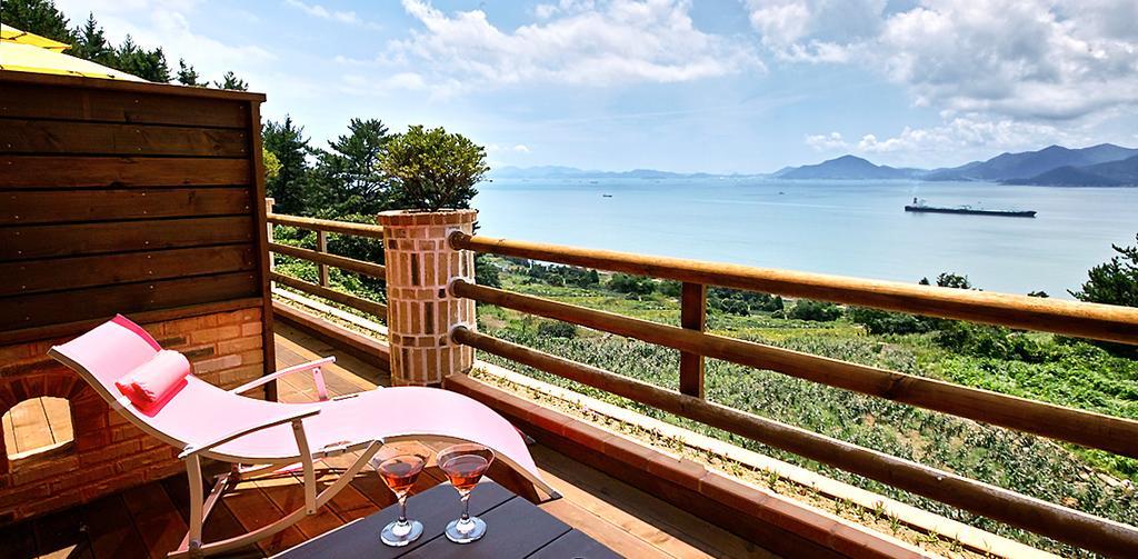 Gung Pension Namhae Ngoại thất bức ảnh