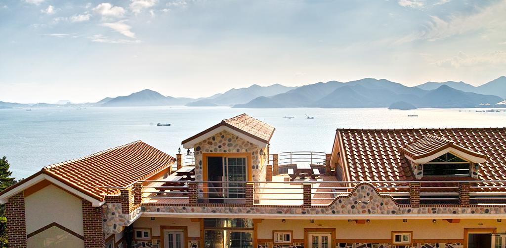 Gung Pension Namhae Ngoại thất bức ảnh